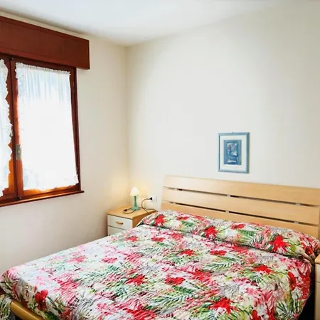 Apartment Flat With Sunny Terrace Close To The *